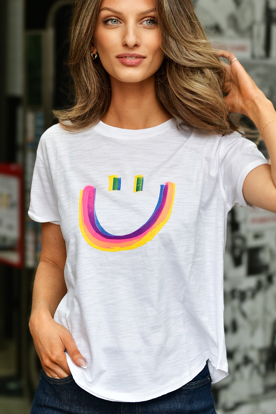 LISA TODD ALL SMILES WHITE TEE