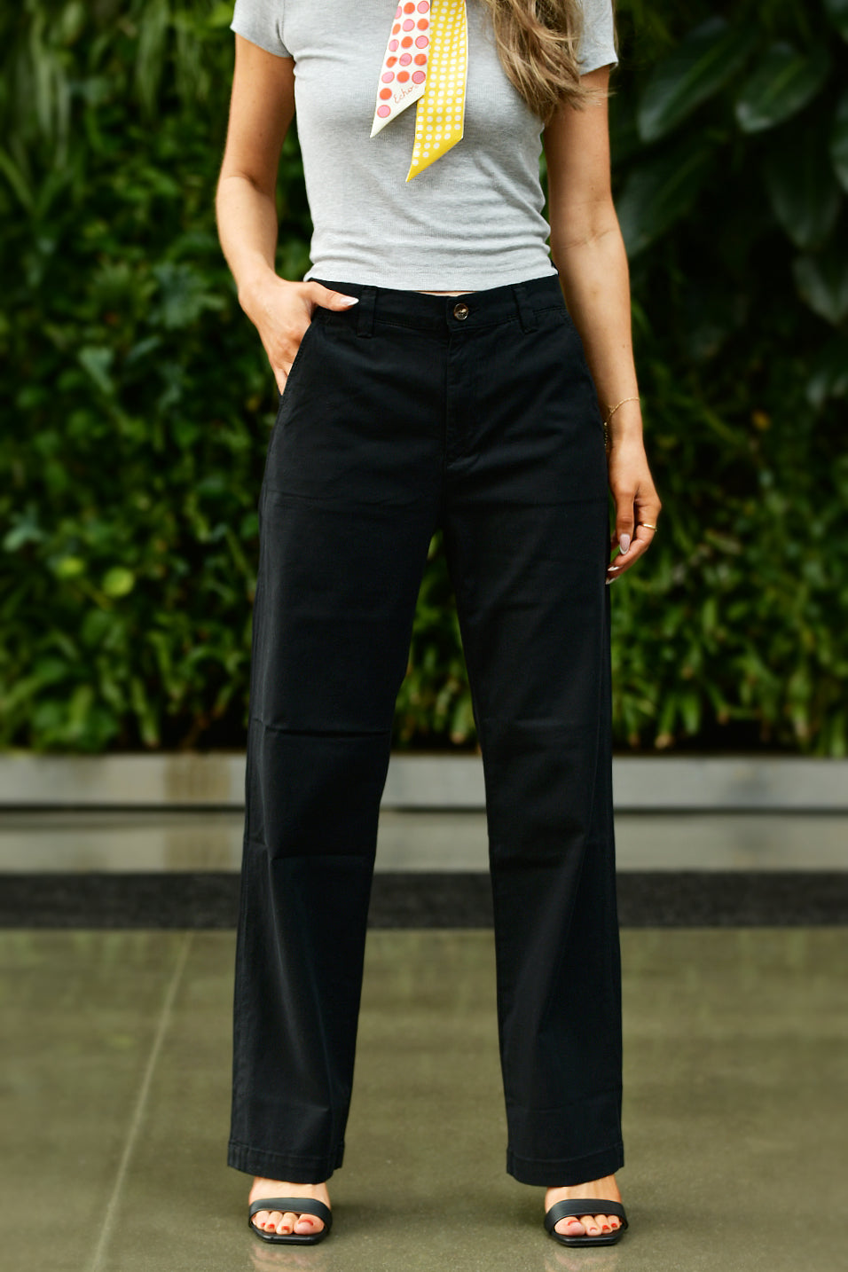 AG CADEN STRAIGHT LEG BLACK PANT