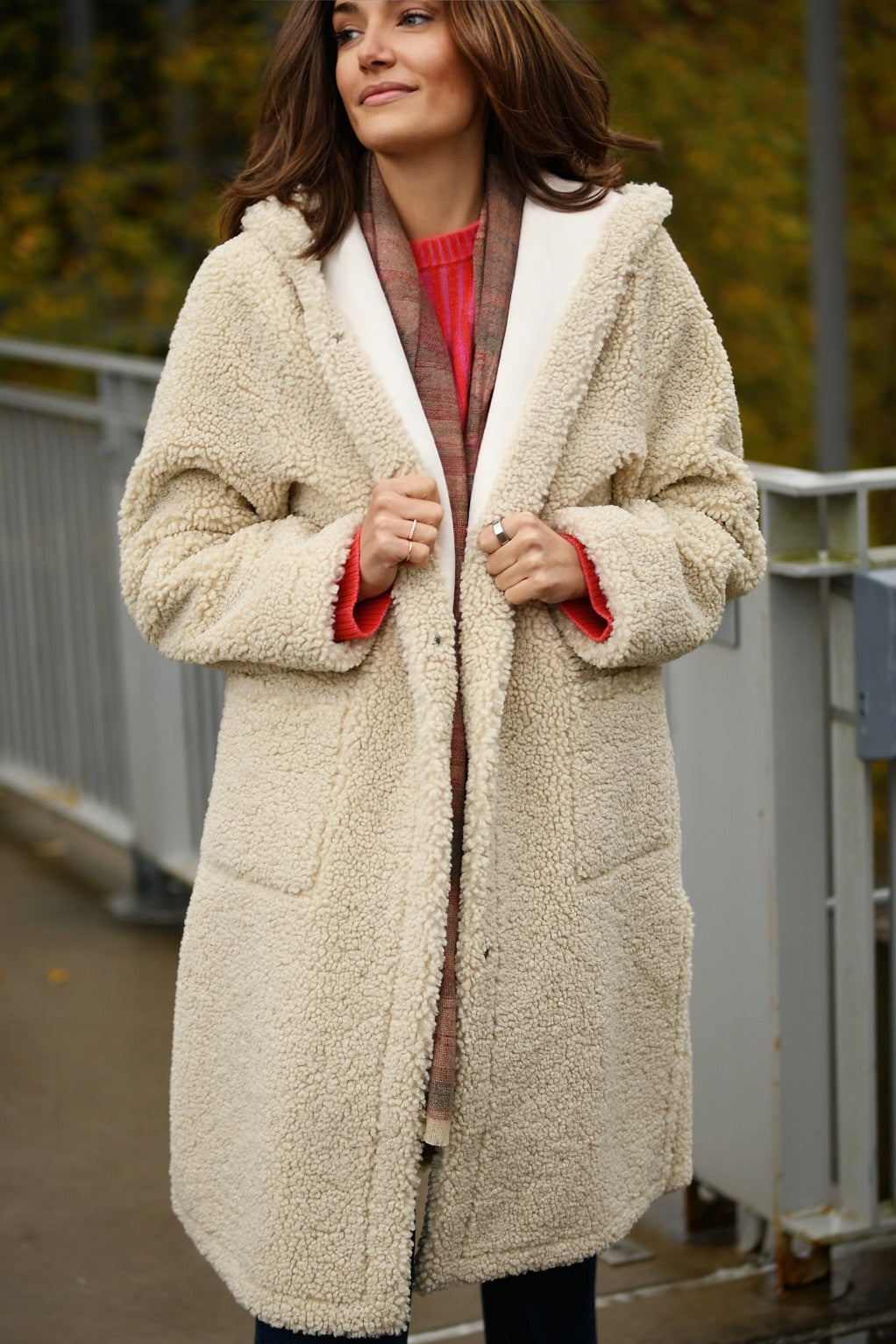 NIKKI JONES REVERSIBLE ECRU FAUX FUR COAT