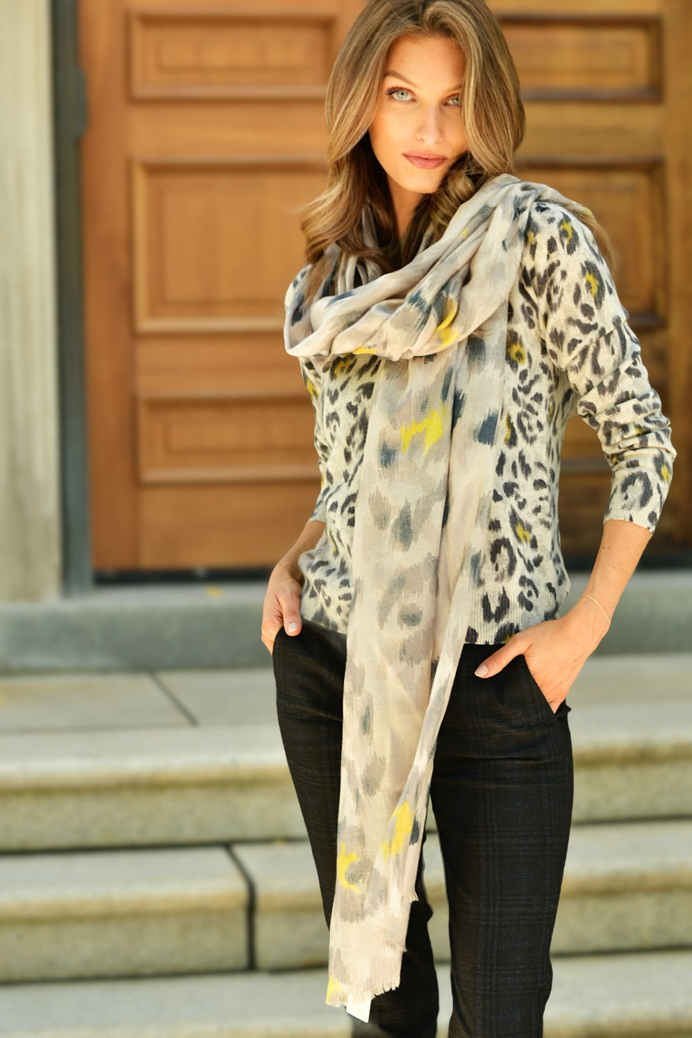 KINROSS MOSS LEOPARD PRINT SCARF