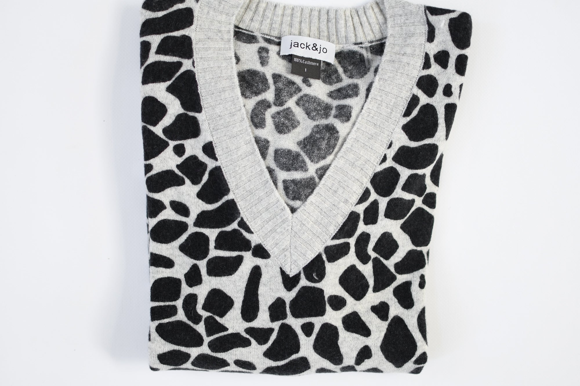 JACK & JO V NECK ANIMAL PRINT SWEATER