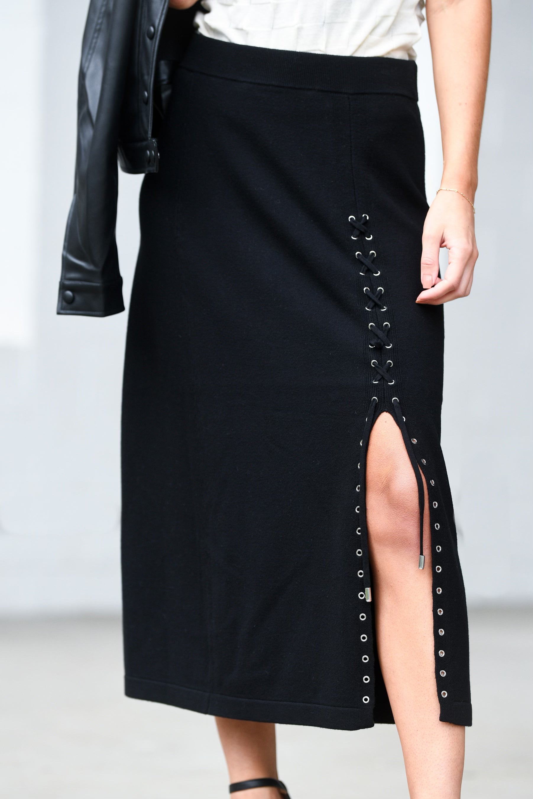 ELLIOTT LAUREN LACED SKIRT
